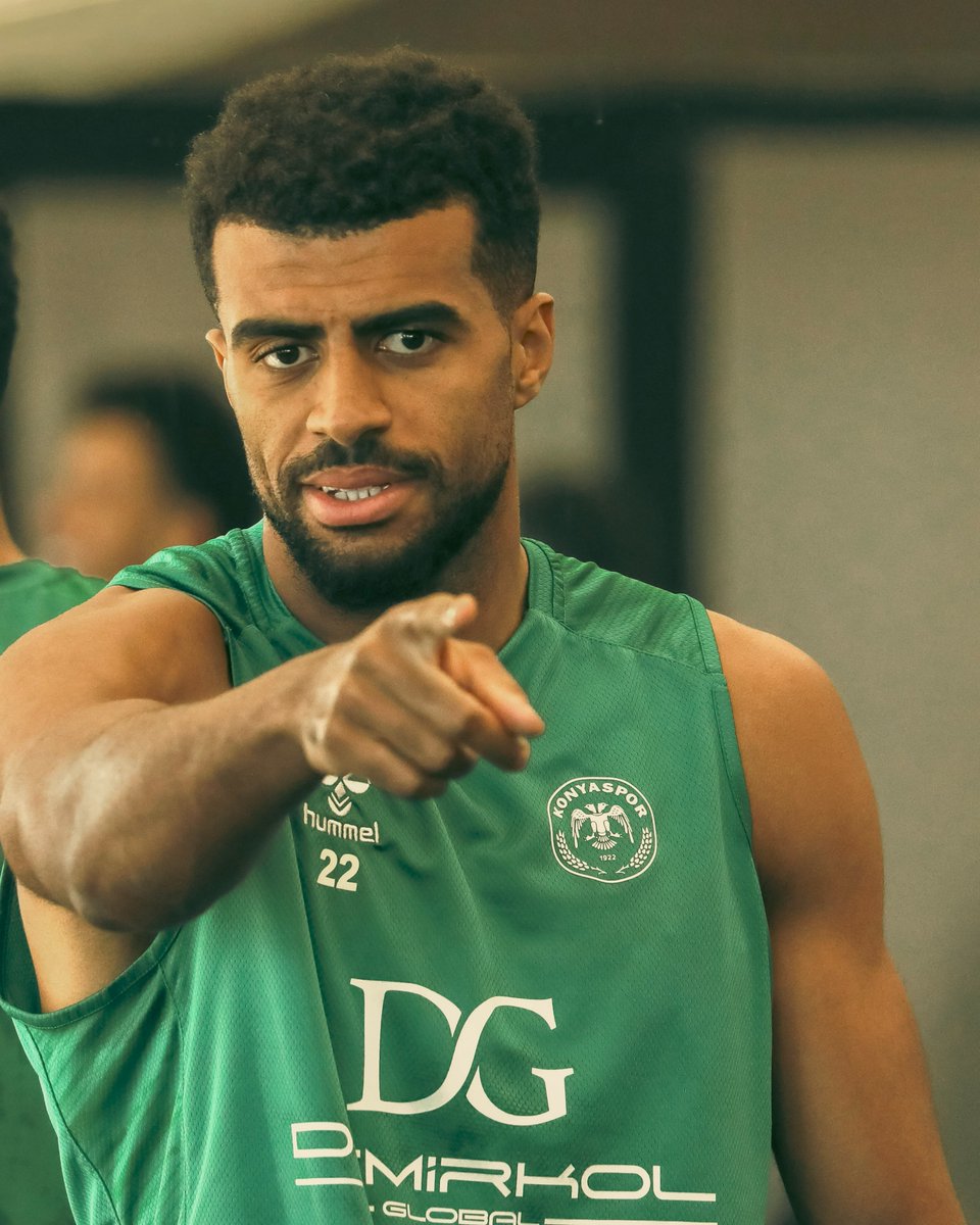 konyaspor's tweet photo. 📸 Çaykur Rizespor maçı hazırlıklarına başladık.💪
#Konyaspor 💚🤍 #KNYvÇRS https://t.co/c4oPuJzEHt