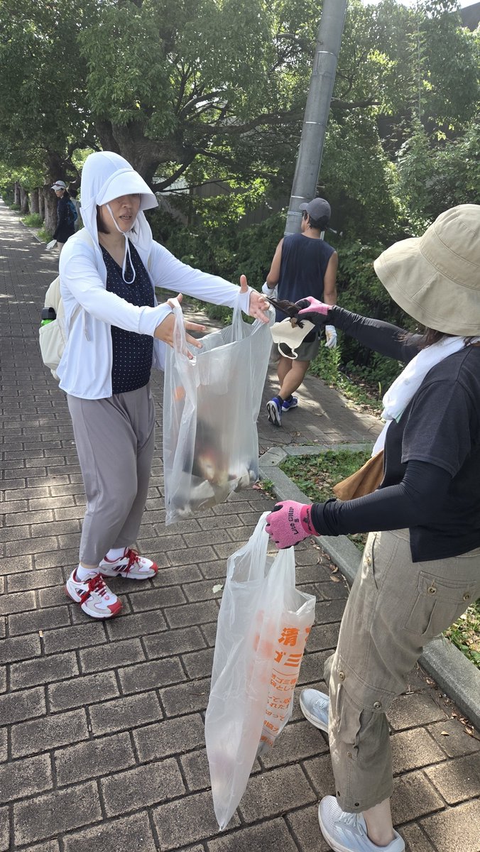 morinokaho's tweet photo. 今日は清水町プロギングを主宰しました!柿田川公園から丸池をごみ拾い
意外とゴミがありびっくり。 https://t.co/j1Z15ToupO