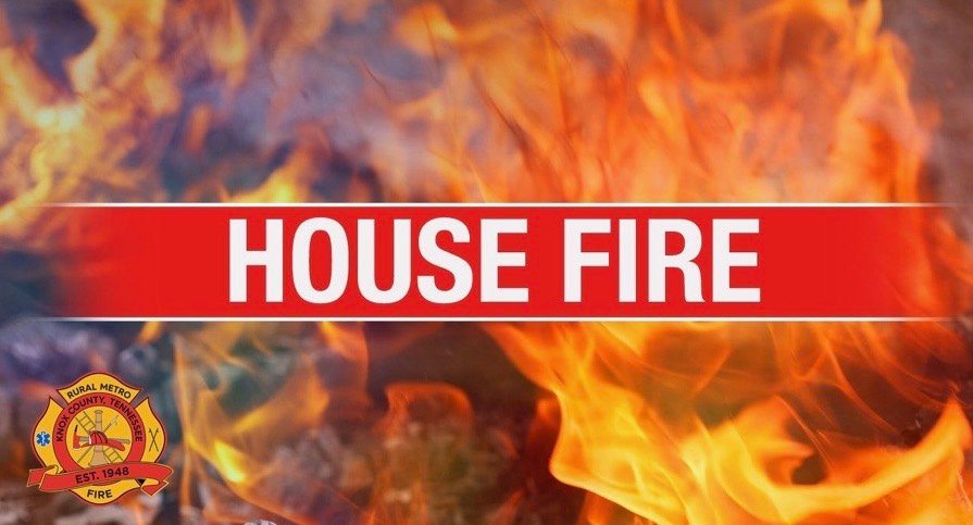ruralmetrofire's tweet photo. Rural Metro Fire is on yhe scene of a working house fire in the 7500 block of Cathy Road in the Halls Community. Please avoid this area so our crews can work safely. https://t.co/Xn73lqZmTe