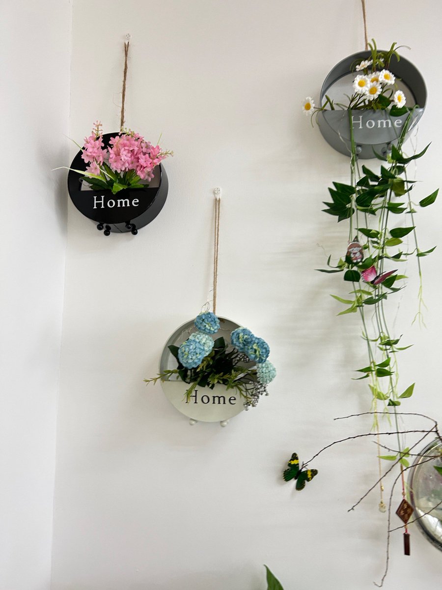 WanyiF's tweet photo. Just turned old glass jars into cute planters with burlap ribbons u0026 acrylic paint! Super easy DIY project for my tiny balcony https://t.co/LCPDLX6tUM