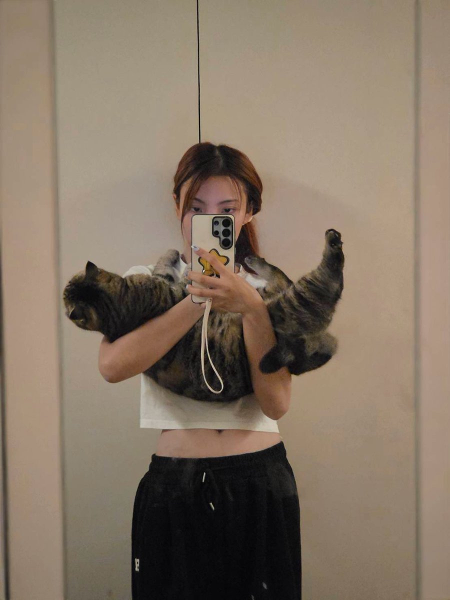 dinoaom1's tweet photo. ตัวเล็กของมะมี๊🤏🏻 https://t.co/CSm1K2oPQ1