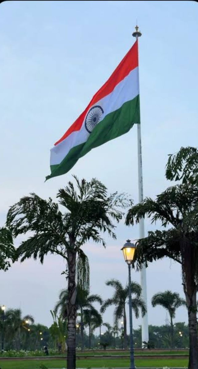 Pankaj_2027's tweet photo. From Kakori's revolutionaries to today's Tiranga Yatra in Lucknow, the fire hasn't dimmed. Just the flag bearers have changed #UPKiTirangaYatra @myogiadityanath https://t.co/xsRexY2RHv