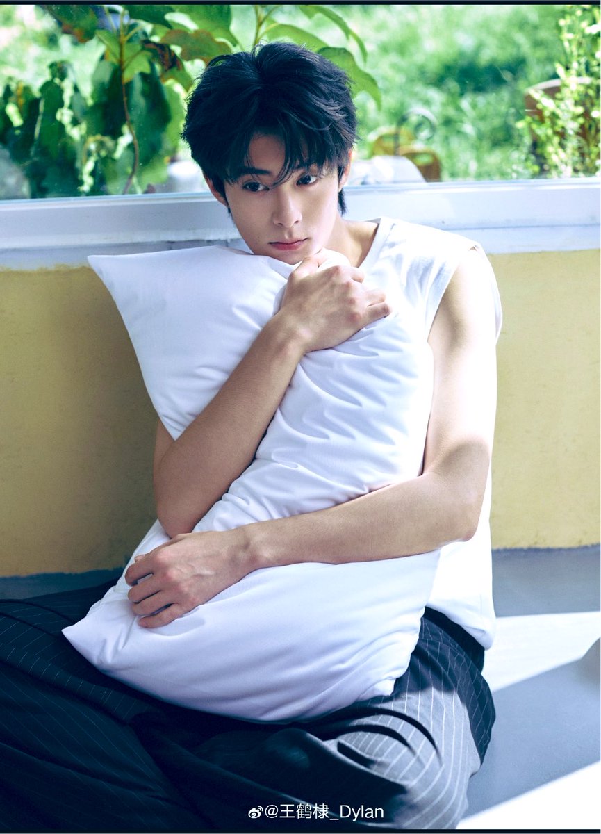 Adriana80791695's tweet photo. #DylanWang updated Weibo.. nice to see you..#WangHeDi https://t.co/iuneGMoSIX