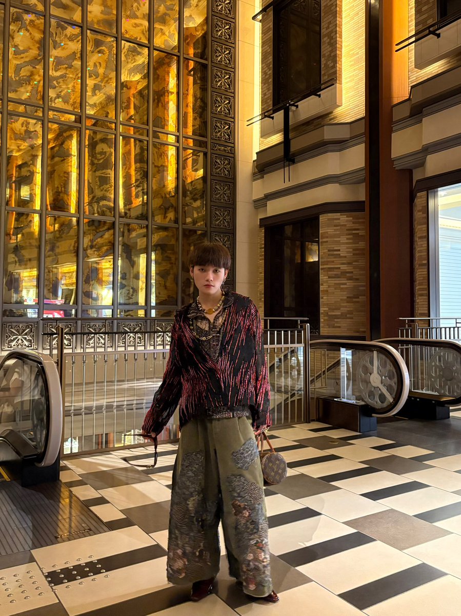 pvpom's tweet photo. lookbook. https://t.co/1cJUyLrlUq