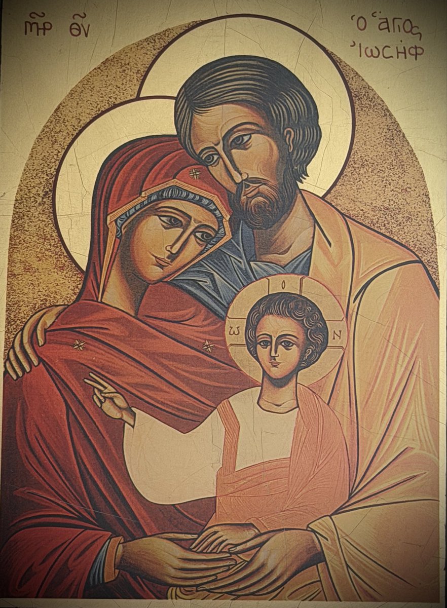 creaturededieu1's tweet photo. C’est une représentation classique de la Sainte Famille (#Marie, #Joseph et #Jésus). https://t.co/q6Z44XfUIO