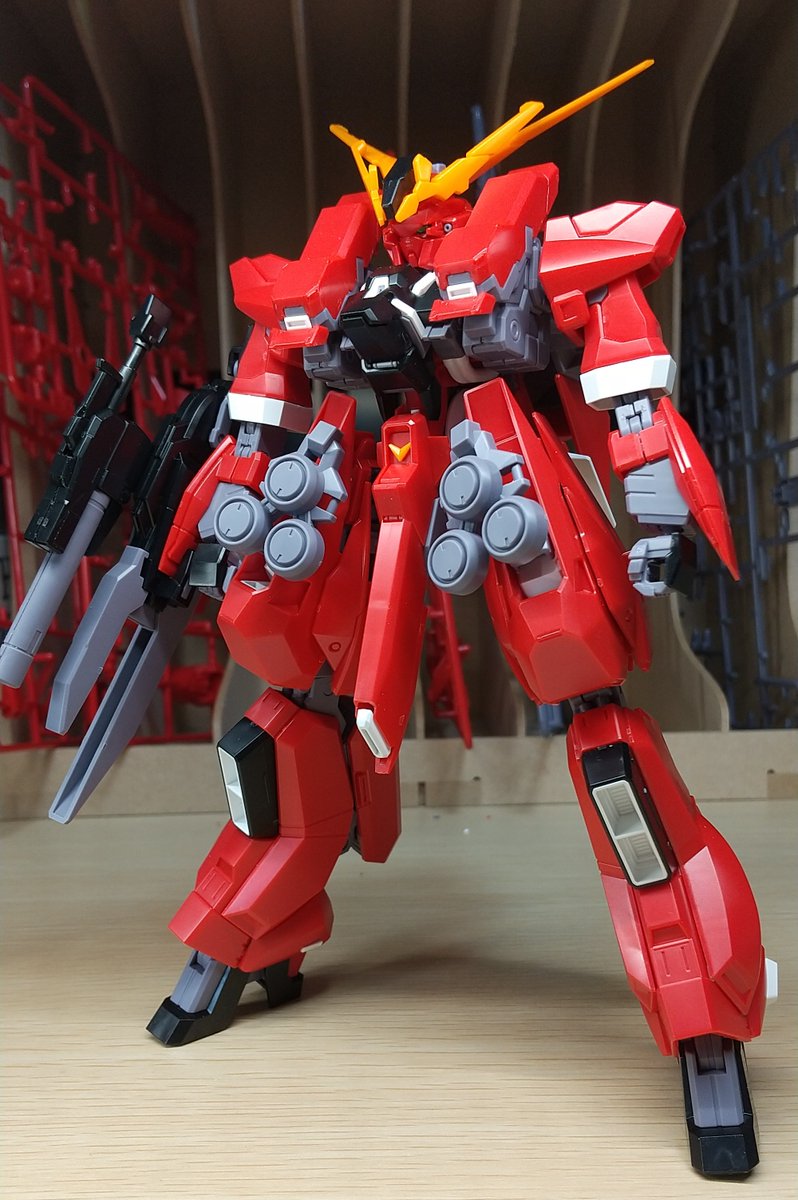 Myo831tiZMyiqTF's tweet photo. HGバーザム2 レジオン鹵獲仕様 完成～✨
メチャクチャカッコいい👍
でも可動範囲はあまり無かったです…
パーツが干渉しててあまり動かせない印象🥺
あと、ランナーが大量に余りました🧐
本体のパーツをバラシて流用すれば、バーザムとTR-6が組めるっぽいんで試してみます🤩 https://t.co/ddwnFoKGKX