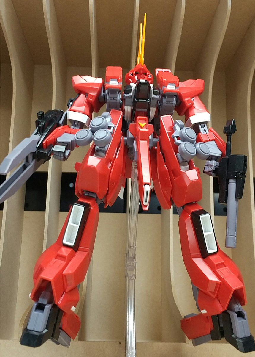 Myo831tiZMyiqTF's tweet photo. HGバーザム2 レジオン鹵獲仕様 完成～✨
メチャクチャカッコいい👍
でも可動範囲はあまり無かったです…
パーツが干渉しててあまり動かせない印象🥺
あと、ランナーが大量に余りました🧐
本体のパーツをバラシて流用すれば、バーザムとTR-6が組めるっぽいんで試してみます🤩 https://t.co/ddwnFoKGKX