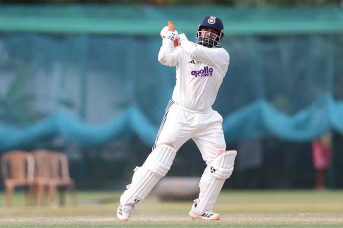 1⃣5⃣0⃣ up in the chase!  TeamIndia need 57 more runs to win