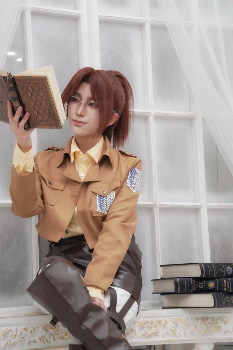 Beth_for_COS's tweet photo. コスプレ/cosplay 進撃の巨人 ハンジ・ゾエ

ｺﾘもやって貰った🎶🎶ほまに至れり尽くせり
口の加工があまりにも上手すぎるょ https://t.co/yjqzr4kydd