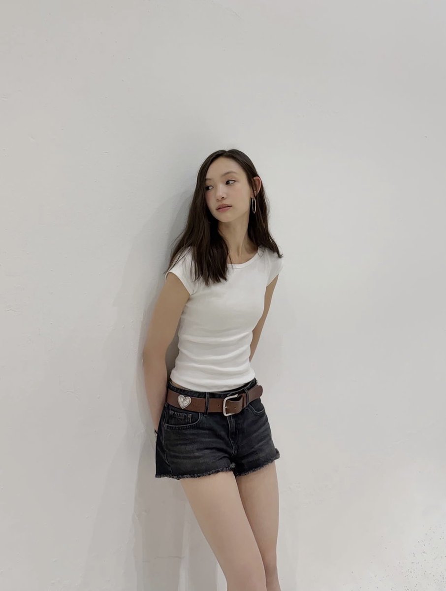 tuidegirlies's tweet photo. 📸 [GRLS] behind-the-scenes : #YIHANI #이하늬 

THE CHARM OF THE MAKNAE! SHE’ SUPER GORGEOUS!! i will fight anyone who says otherwise 

#TUIDE #튜이드 https://t.co/hVSJvdKsK4
