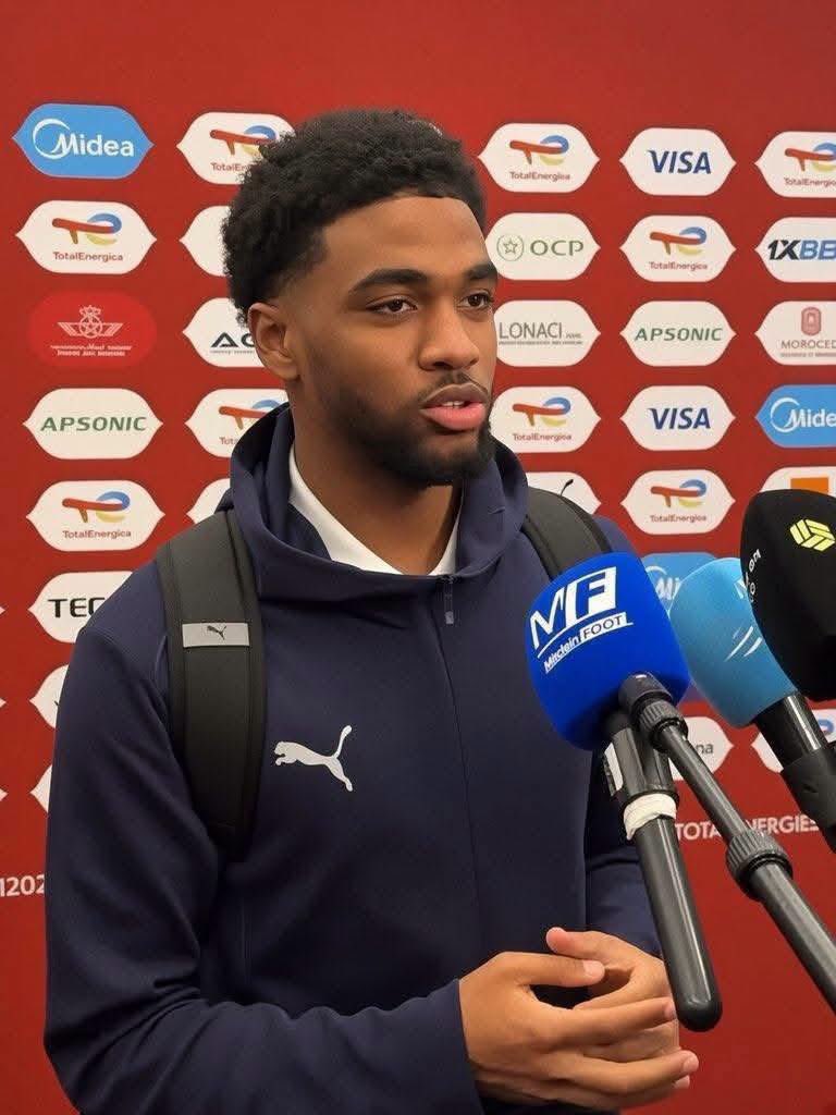 EOsahume's tweet photo. 🚨🚨 IBRAHIM MBAYE on Mo Salah calling him 

“Mo called me after the game  PSG Vs Man utd and congratulated me.”

“He said, ‘Congratulations for owning United, just like I’ve done for years.’”

“Then he told me, ‘Liverpool need you now. You’ve already proven yourself against our common rival.’”

“I just laughed… but I knew exactly what he meant.”