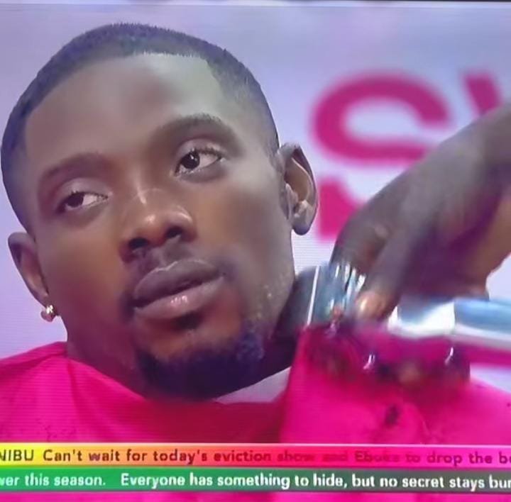 OkakpuOluchukwu's tweet photo. Guys I am in love 🤗🤗🤗🔥🔥🔥🫂 and our kids is going to be fine fine 😂😂😂😂so shippers of imaginary ship stay clear cus this is mine and mine alone 

GOODLUCK YUSUF 
FOLLOW YUSUF SOCIALS
#yusuf
#BBNaija
#BBNaija https://t.co/D3XhKc1sCI