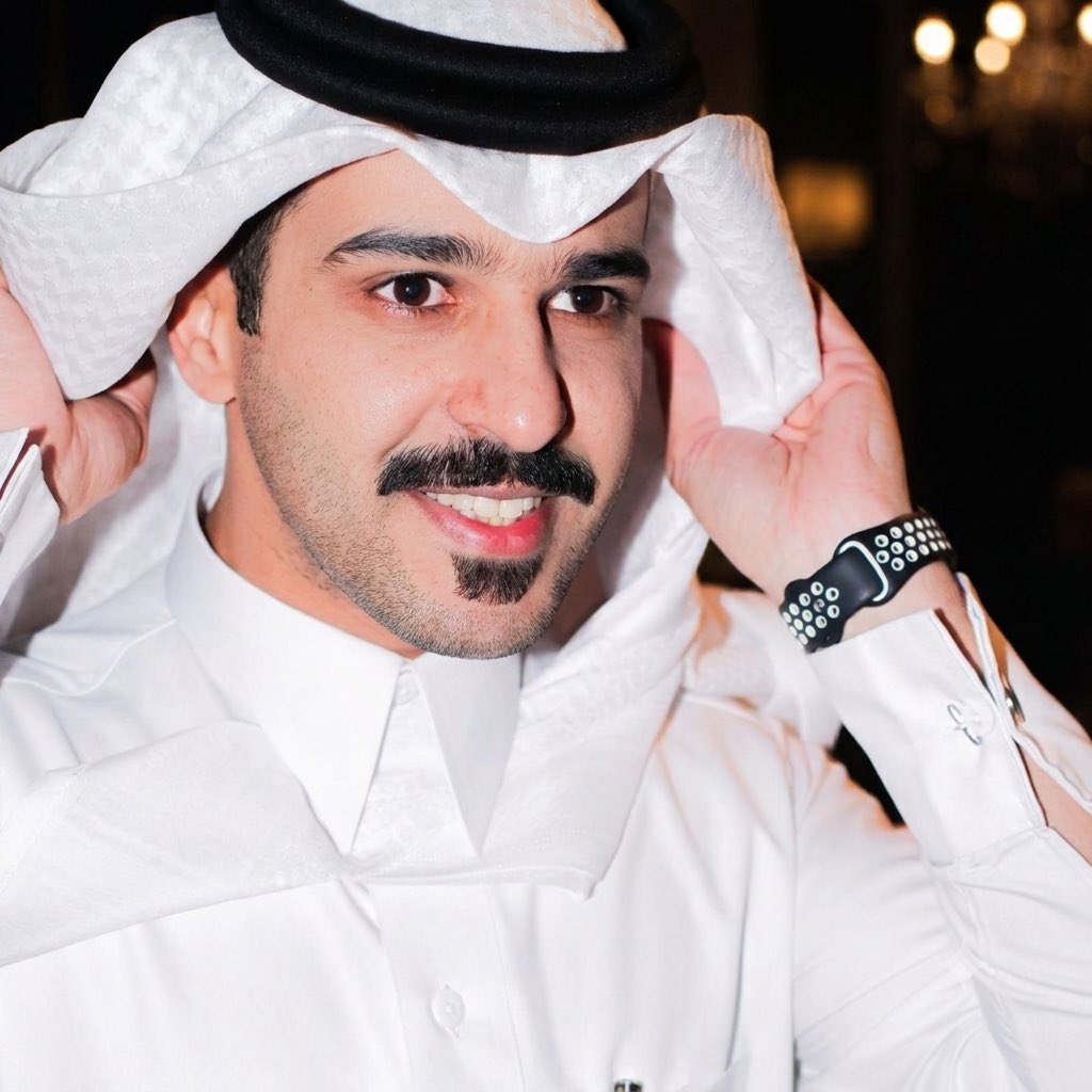 e7saaasnjd's tweet photo. @saud_alshehry_ شكلك افخم وأكشخ بالشنب يا سعود https://t.co/gayjOKncNo