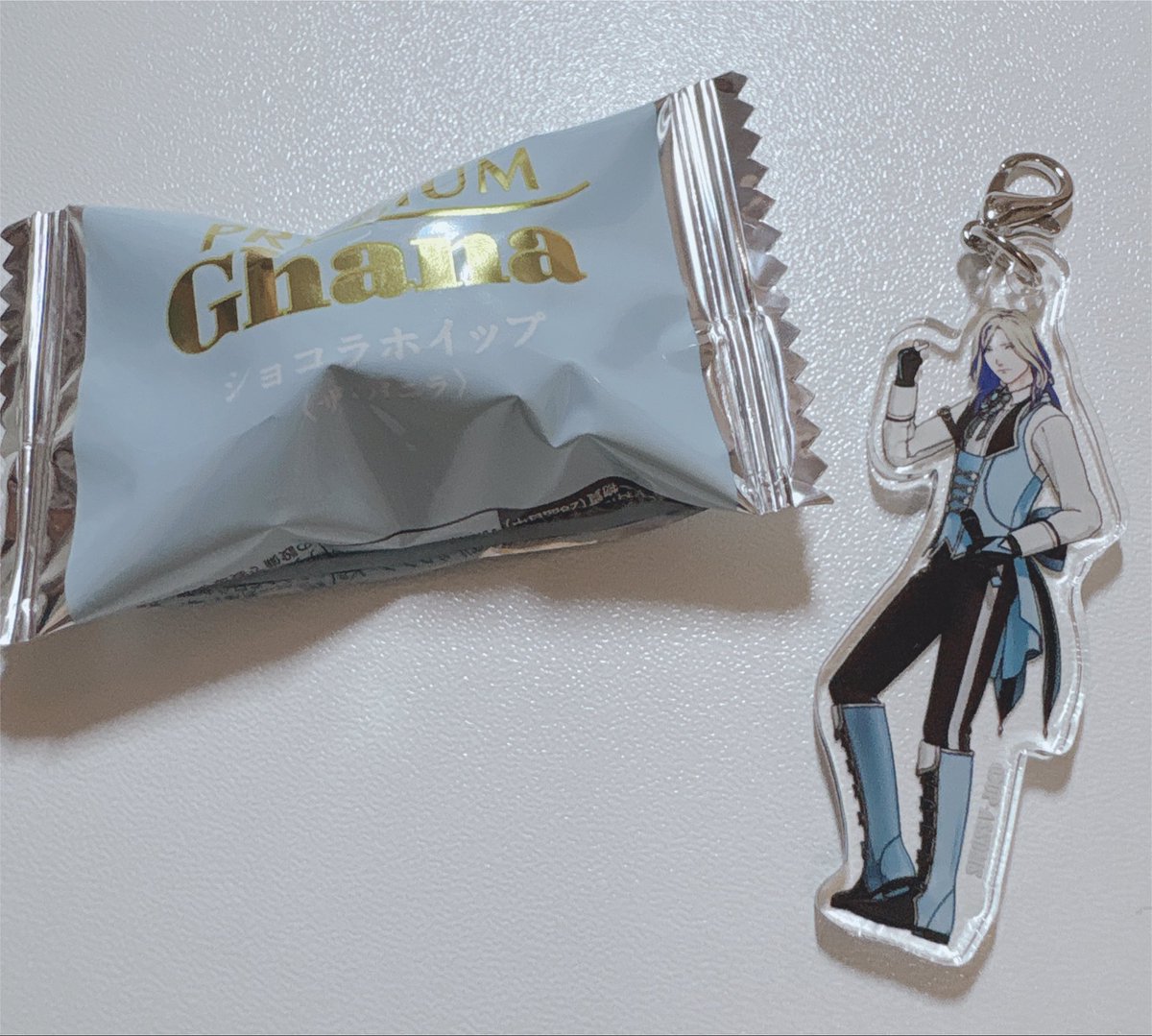 ctwapple's tweet photo. あと昨日友だちから貰ったチョコがカミュ様すぎて流石〜！！と感動した私。 https://t.co/nJxUkvmI6a