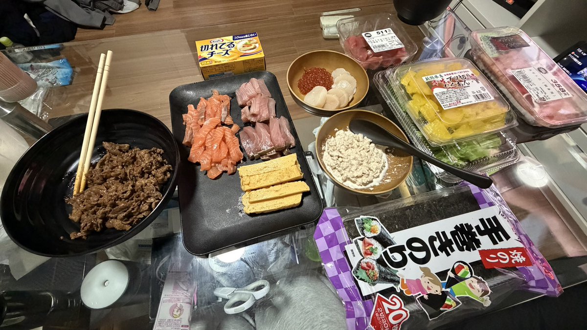 tapachann's tweet photo. 手巻き寿司ぱーちー✨ https://t.co/mcYxSx8FX3