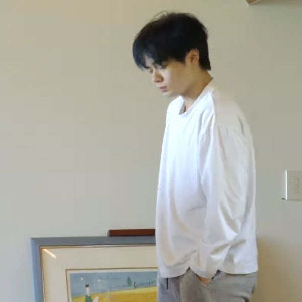 Bonbonshion_'s tweet photo. ⬅️交際中                               結婚5年目➡️ https://t.co/iZQpuRplXs