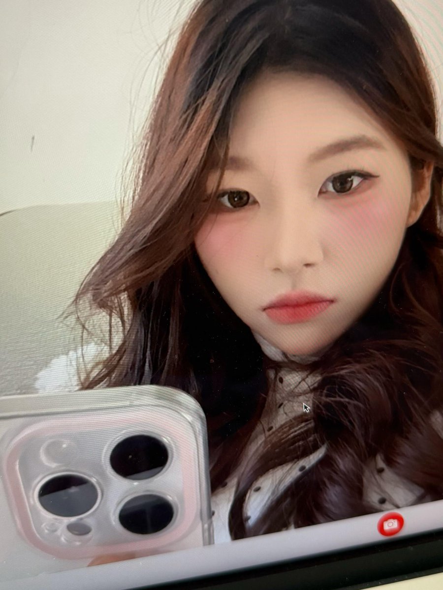 Sherryo_be's tweet photo. 新人刚玩x                                              

女大彻底放飞！！                                               

谁要锐评女大的福照🥰 https://t.co/tBcEz9kOG0