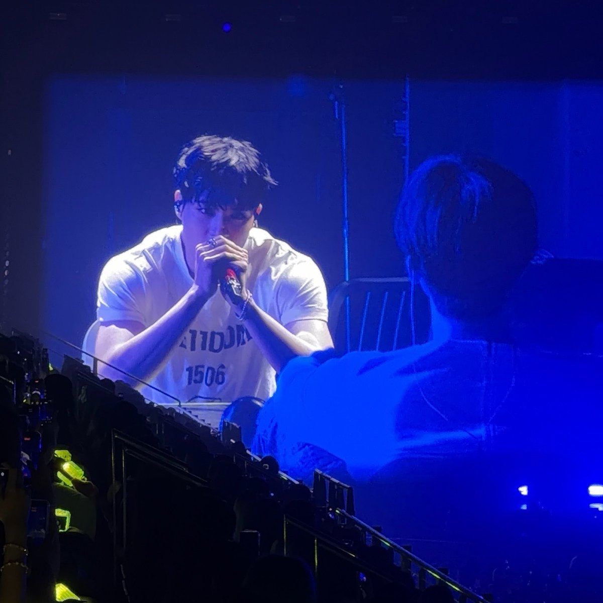 amsllj's tweet photo. เขินสายตาโน่ว่ะ https://t.co/crVcfB2GA4