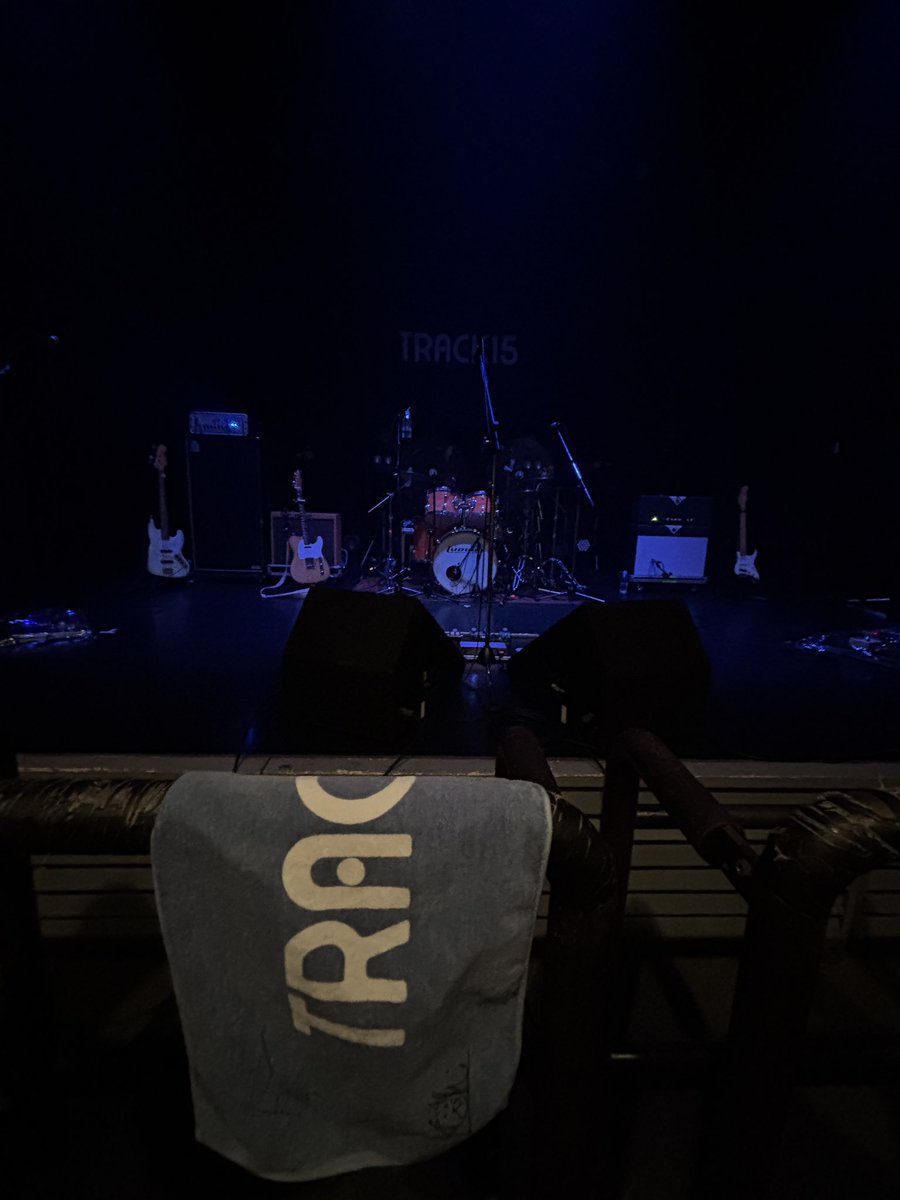 mitan_bn's tweet photo. 本当に幸せな時間でした
数年前蓮くんの弾き語りに出会って、track15になって、どんな時も背中を押してくれて支えてくれる大切な音楽を作ってくれてありがとう https://t.co/osJnJYPzXF