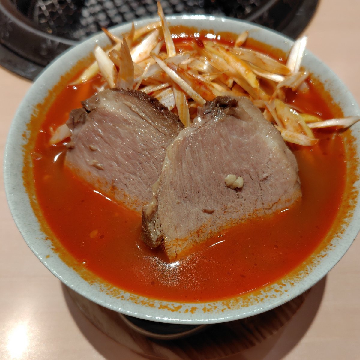 oppeye's tweet photo. なんかみんな肉食べてるな😀 https://t.co/MahYq2kKoU