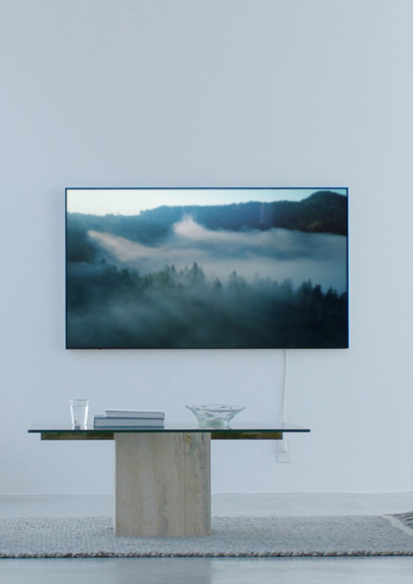 patchi_kwsk's tweet photo. パナソニックのウォールフィットテレビ（55V型・65V型）、下地不要で石こうボードの壁にピンで壁に掛けられるらしい。なにこれ手軽でよいね？！
https://t.co/xYe7hTkgkC https://t.co/wpYhDDtJxn