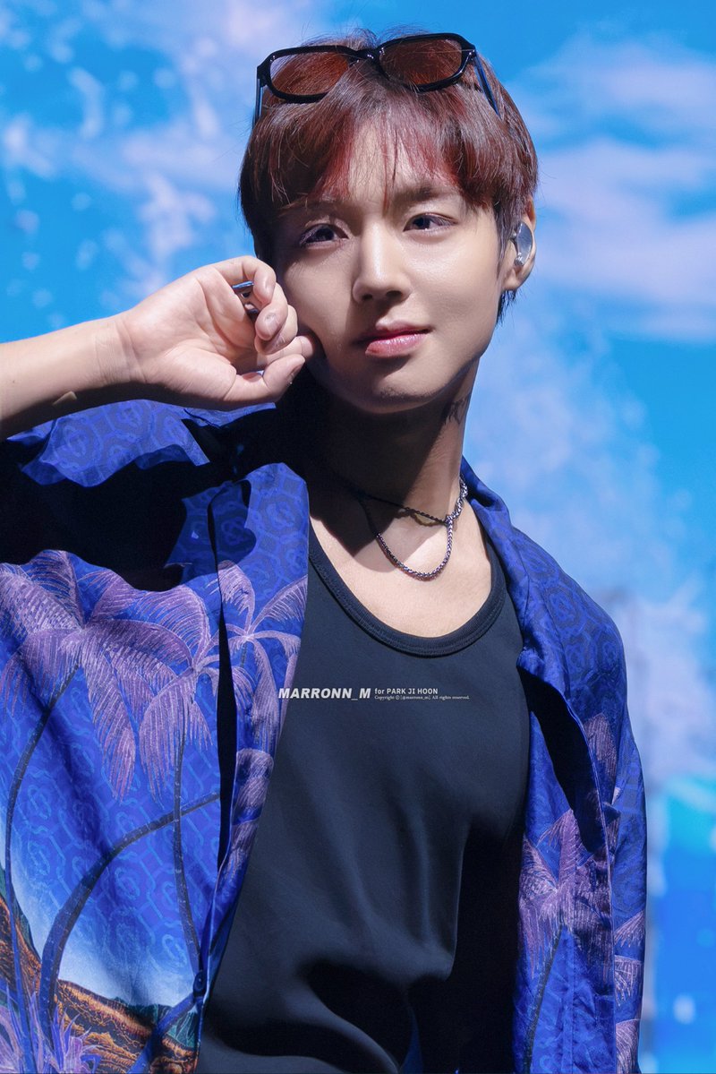 marronn_m's tweet photo. 260808 박지훈 팬콘 리플랙트 마카오
FANCON [RE:FLECT] IN MACAU 

🍉😎⛱️

#박지훈 #PARKJIHOON
#REFLECT https://t.co/dF6217nodb