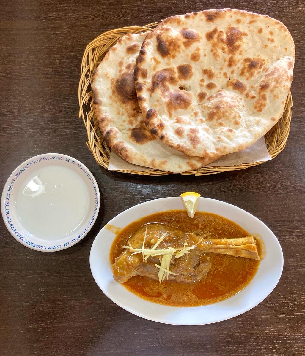 Sakinoufu's tweet photo. パキスタン料理🇵🇰ラムニハリ🐑を喰ふ。

#mahlzeit https://t.co/YNwBNIYaWt