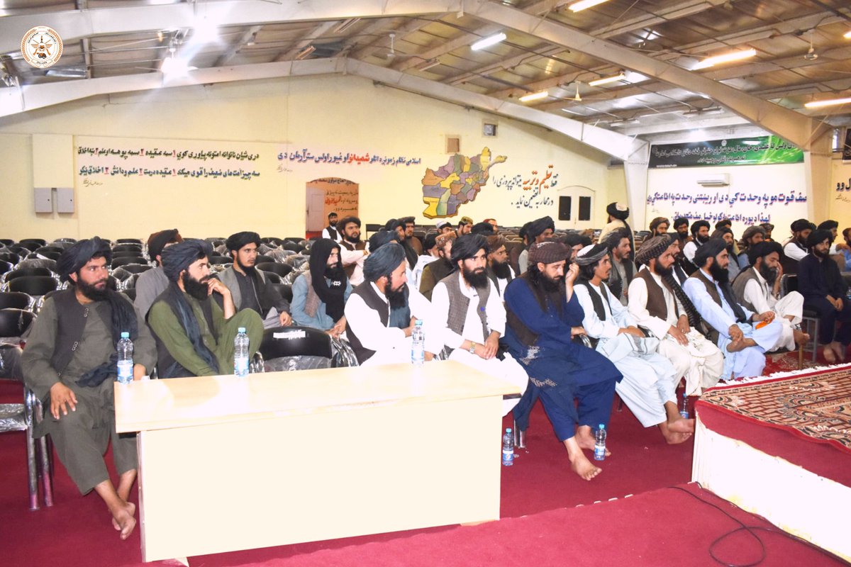 MoDAfghanistan2's tweet photo. په ۲۰۷ الفاروق قول اردو کې د دفاع وزارت د عقیدتي او امربالمعروف ریاست له لوري اصلاحي سیمینار تر سره شو

د ا.ا.ا د دفاع وزارت د عقیدتي او امربالمعروف ریاست له لوري په لوېدیځ زون کې د عقیدتي چارو کارکوونکو لپاره د ۲۰۷ الفاروق قول اردو په قرارګاه کې اصلاحي سیمینار ترسره شو... https://t.co/VfKrhlIas2