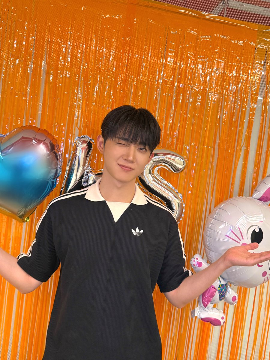 TPST__official's tweet photo. 🎂

#TEMPEST #템페스트
#형섭 #HYEONGSEOP
#HAPPY_HYEONGSEOP_DAY https://t.co/bSlXwwckW5