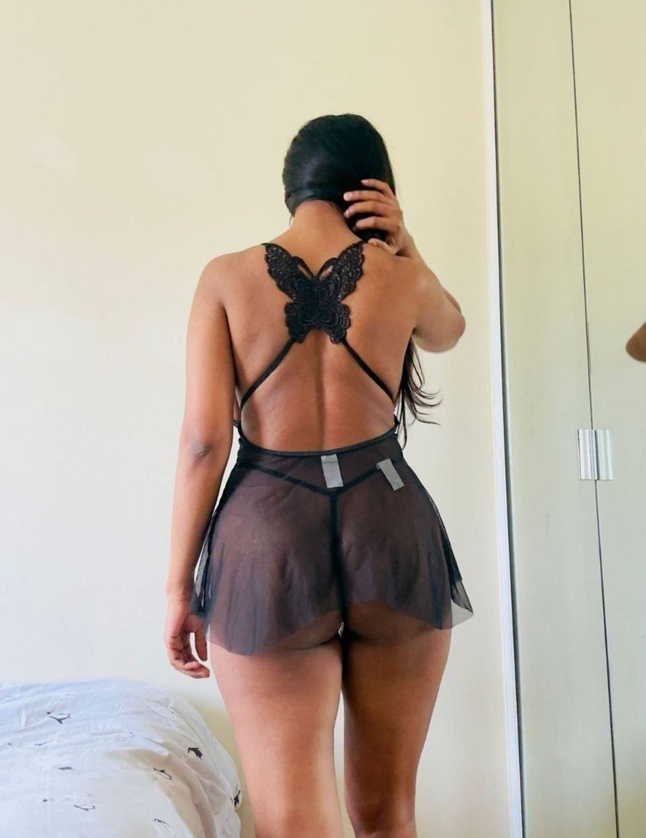 SLCornEditz's tweet photo. Sri Lankan Hot Girlfriend 🔥- Part 01

මේවා ඉතින් top බඩු තමා 🥰

Follow for more @SLCornEditz https://t.co/eSna9swVhK