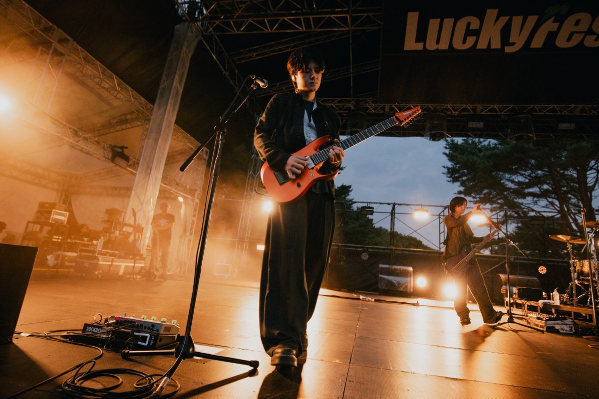luckyfm_fes's tweet photo. 【SetList + Live Photos】Paledusk
LuckyFes'26
WING STAGE 8/9(日) 10:20～
▶︎https://t.co/wKfhMA0ZZN

【SetList】
1.Paledusk Theme Song #1
2.I ♡ YOU BABY!!
3.SLAY!!
4.SUPER NATURAL HIGH
https://t.co/XmzTzCsHjb WAY!!
6.PALEHELL
7.AREA PD
https://t.co/I5x3vwcBOG!
9.Q2 
10.HUGs

@Paledusk_jpn
#Paledusk