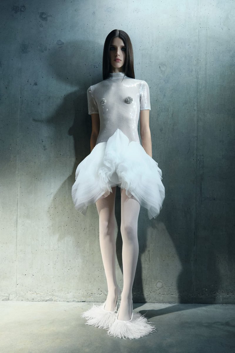 Mimiboards's tweet photo. David Koma Fall/Winter 2026 RTW Collection https://t.co/smUbKKxWjz