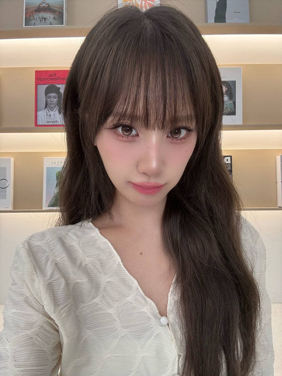 i29885's tweet photo. 긴머리소녀를보녀주려고합ㄴ다... https://t.co/Dhfb4twjnl