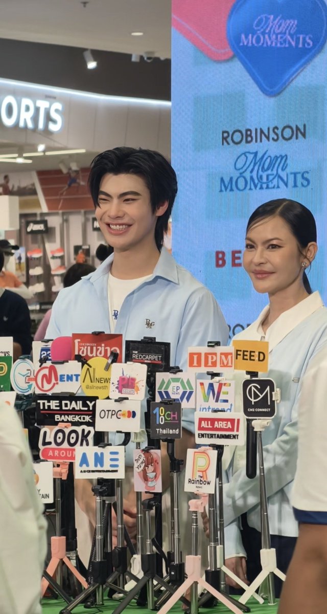Viewzlover's tweet photo. ไมค์สื่อเยอะมากกก ปริ่มปิ๊มอะ🥹🥹

Robinson x Thee

#RobinsonMomMomentsxThee
#tthi_eks https://t.co/uXjfW5kVPV