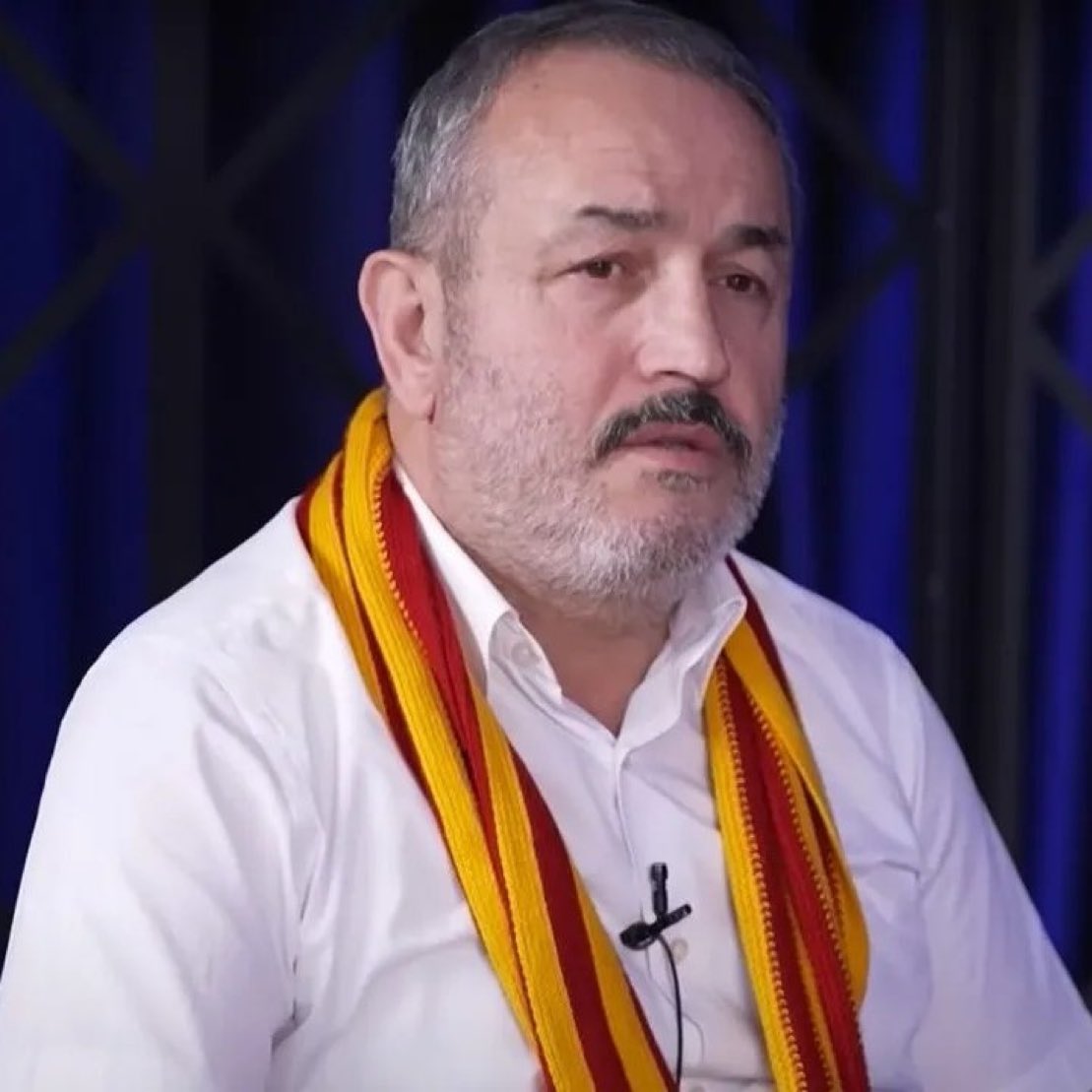 12numaraorg's tweet photo. İstanbul Cumhuriyet Başsavcılığı’nın yürüttüğü soruşturma kapsamında, ultrAslan taraftar grubunun lideri Sebahattin Şirin (Muzaffer Şirin) hakkında gözaltı kararı verildi.

Şirin; 6222 sayılı Kanun’a muhalefet, halkı yanıltıcı bilgiyi alenen yayma ve uyuşturucu kullanma suçlamalarıyla gözaltına alındı.