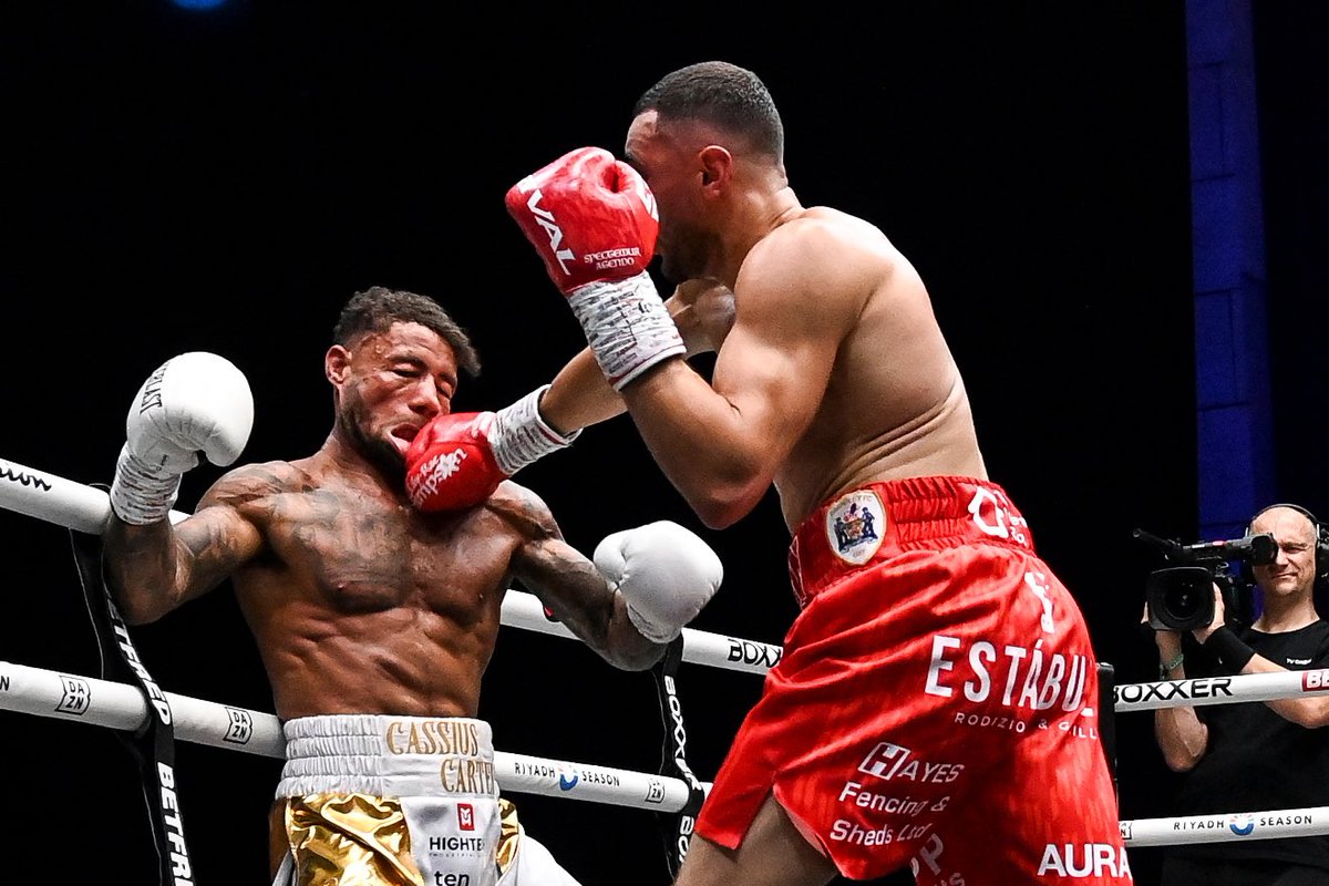 CallumSimpson9's tweet photo. AND THE NEW… TWO TIME BRITISH AND COMMONWEALTH CHAMPION 🏆

The support last night was unbelievable!

To everyone who travelled to Leeds, bought a ticket, watched from home, sent me messages and backed me through the highs and the lows… THANK YOU! 🙌🏽

“Adversity doesn’t build character. It reveals it.”

The belts are coming home to Barnsley 🔴⚪️

@boxxer | @DAZNBoxing | @BarnsleyFC | @fdarena