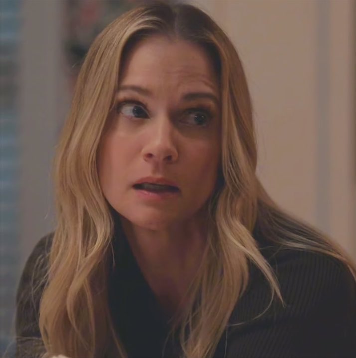 featherjareau's tweet photo. nothing screams friendship like telling someone the job that got you kidnapped, tortured and made you miscarry was all worth it in the end because it gave you said coworker (and not your husband you also met through the job) https://t.co/L21j1qcKu6