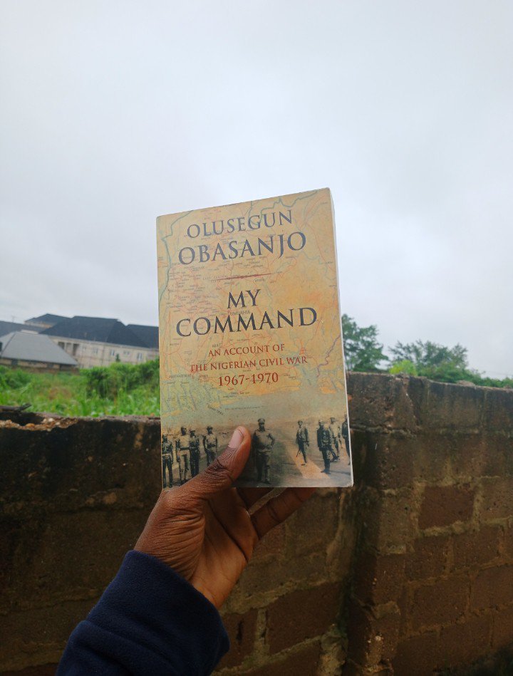 TaofeekOgunperi's tweet photo. Book Lovers,

May your eyes anchor you to more pages &amp; your minds more broadened by what you read.

I hope you never learn to unlove the books and yourselves.

Post yourselves holding books. Go on book dates, merry with books. Today. 🫵🏾

Cheers to you. 🥂 

— A writer of books https://t.co/QFwl6cQHvq