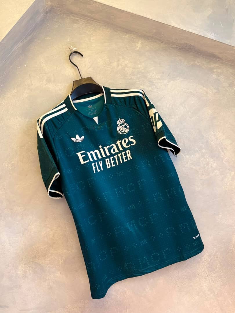 He_isAJ's tweet photo. CLUB AWAY JERSEY 26/27 SEASON 

M-2XL

🏷️ 18,000N https://t.co/NSimVak1st