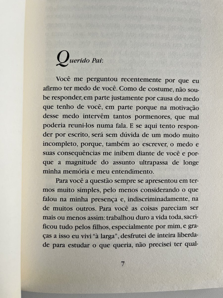 RicardoLombardi's tweet photo. Feliz Dia dos Pais, pessoal! 

"Carta ao pai", Franz Kafka [fragmento]. O sebo reabrirá na terça. https://t.co/jpxxz0Htxd