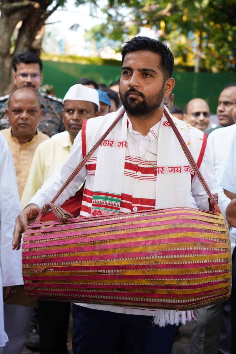 DC_Palamu's tweet photo. आप सबकों को विश्व आदिवासी दिवस की शुभकामनाएं.
#JharkhandseJohar
#AdivasiMahotsav2026 https://t.co/PTu7511zJ8