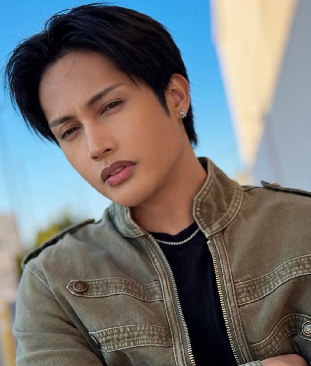 iiiijjllly's tweet photo. OMG! San to galing?
Sobrang pogi naman ng baby na eto. 😱🤭🥰
@felipsuperior https://t.co/VEukC8w9bd