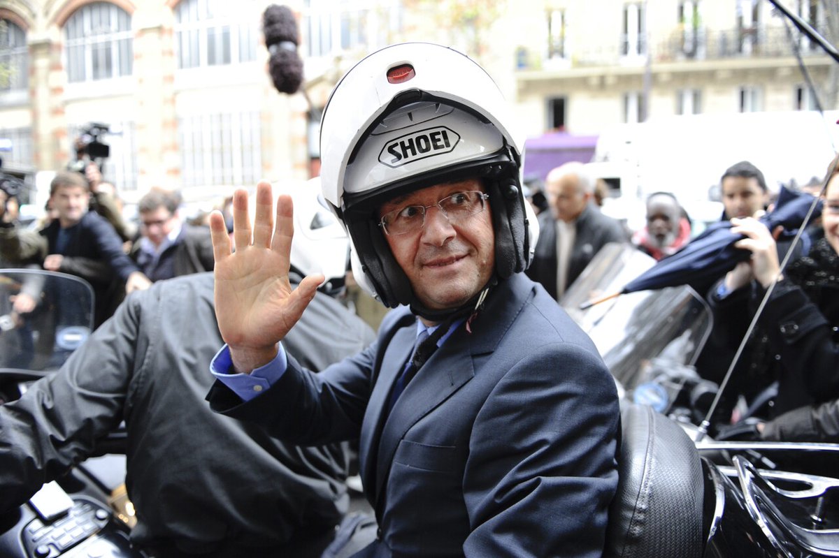 SouvPopulaire's tweet photo. L’affaire #Hollande #Gayet, #Macron ou #Sarkozy étaient-ils derrière le coup médiatique de révélation des frasques et galipettes présidentiels en scooter ? #PS, #Macronie

https://t.co/P4S1R4C7EJ https://t.co/ofwXTkW0n9
