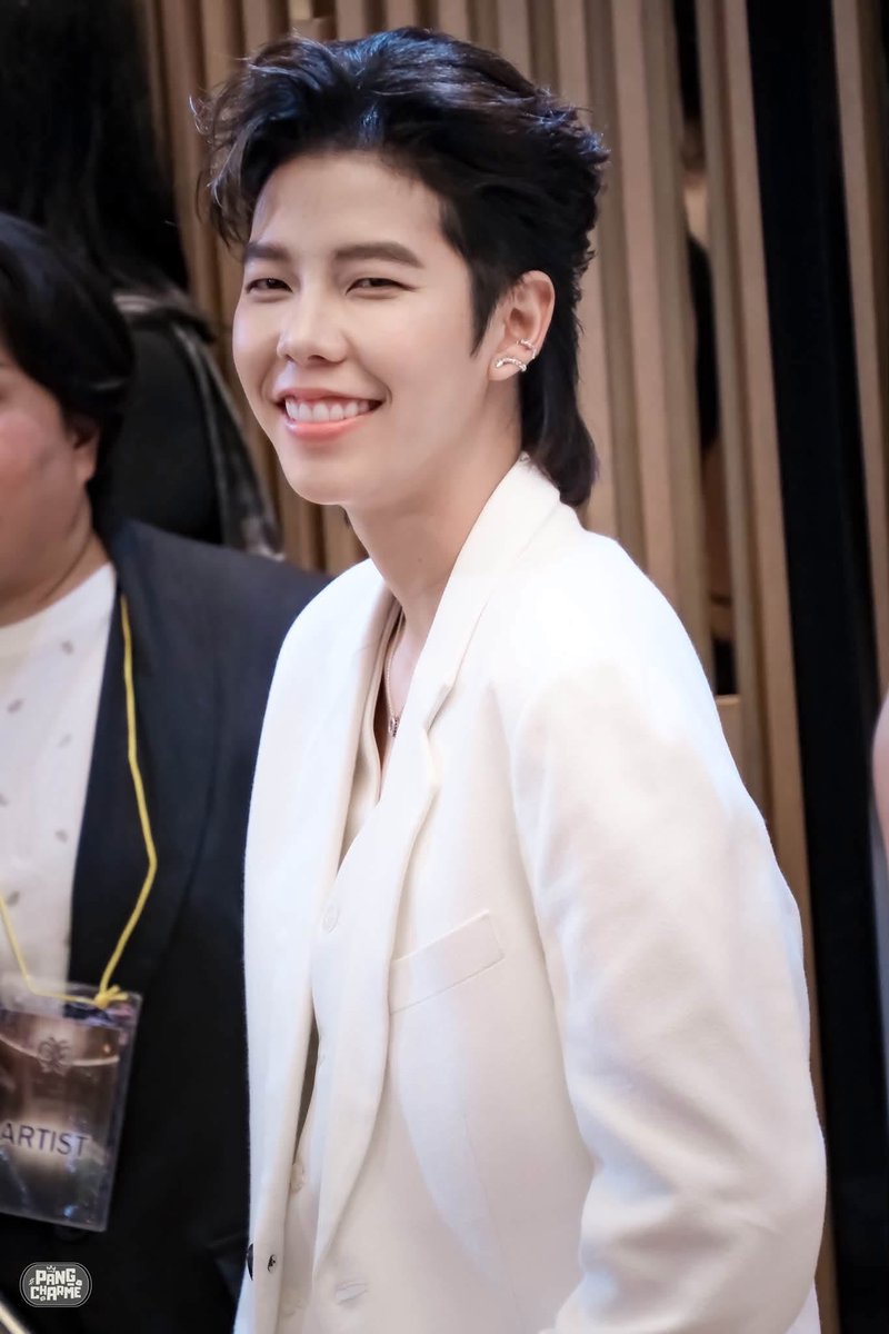 Bum131313's tweet photo. พี่ปายหล่อเหมือนดาราเลยอ่าา

PAIPAI NKR AWARDS8
#NakaratAwards2026xPaiPai https://t.co/1jgRk0gQ3u