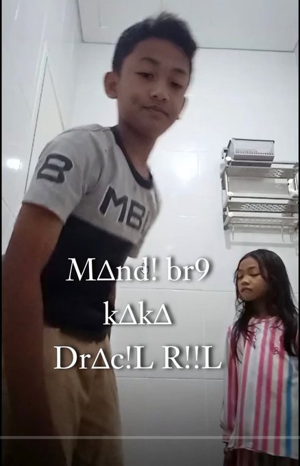 serpupu's tweet photo. Bocil viral 🥳
https://t.co/B3TsDI5Ora

https://t.co/x8gH3byTpz

#bocil #malaysia #bocilviral #viralbocil #melayu #viral https://t.co/owVFvXWpNW