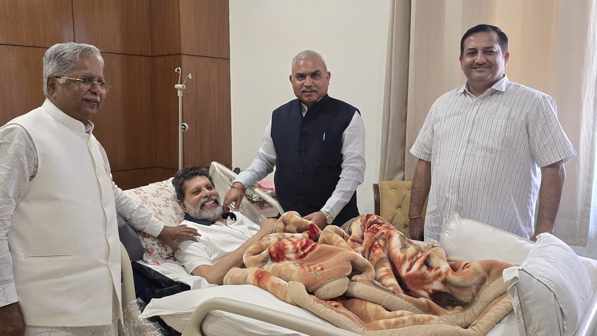 KiranDeoBJP's tweet photo. आज माननीय राष्ट्रीय सह संगठन महामंत्री श्री शिवप्रकाश जी ने  मेरे स्वास्थ्य की जानकारी ली।

इस आत्मीय भेंट के दौरान संगठनात्मक विषयों सहित विभिन्न महत्वपूर्ण विषयों पर सार्थक एवं सकारात्मक चर्चा भी हुई।

उनके स्नेह, आत्मीयता और शुभकामनाओं के लिए हृदय से आभार।

@shivprakashbjp https://t.co/3nBEgJrKWl