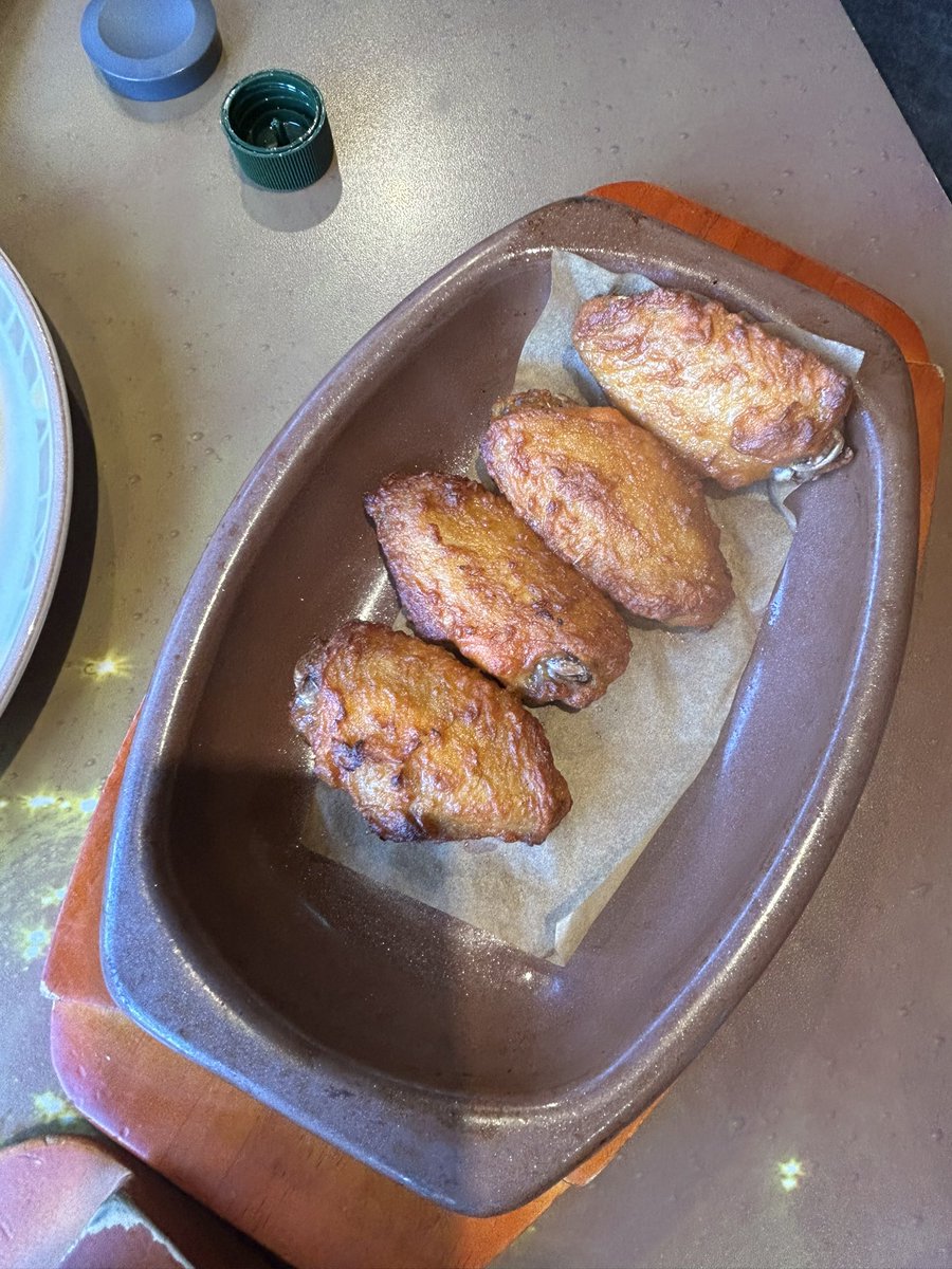 ruokabaru's tweet photo. 昨日はサイゼリヤ、昼間からビール飲んでがっつり行き夜は抜き https://t.co/E8fkVVYPMT