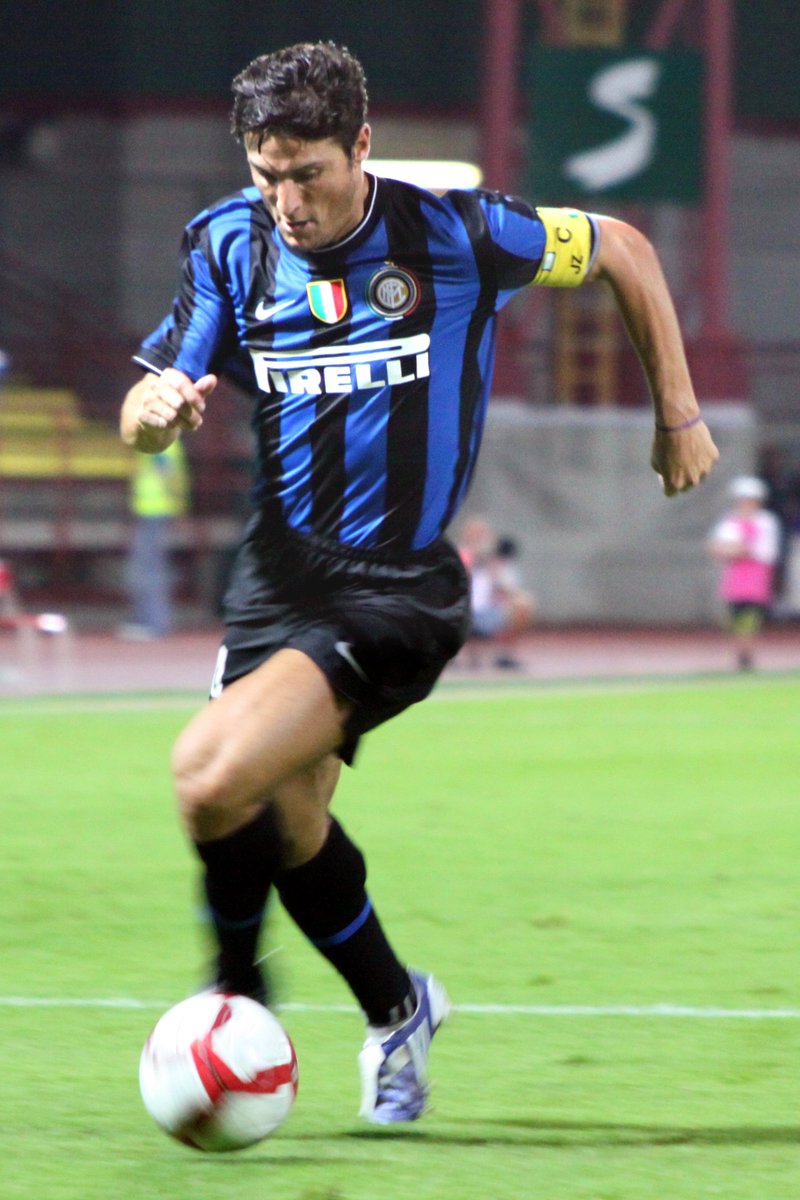 asbari1's tweet photo. @Nerazzurri_ID Sama sama masukin Baju= rapi, disiplin, rajin😁 https://t.co/jSZTIB2kO4