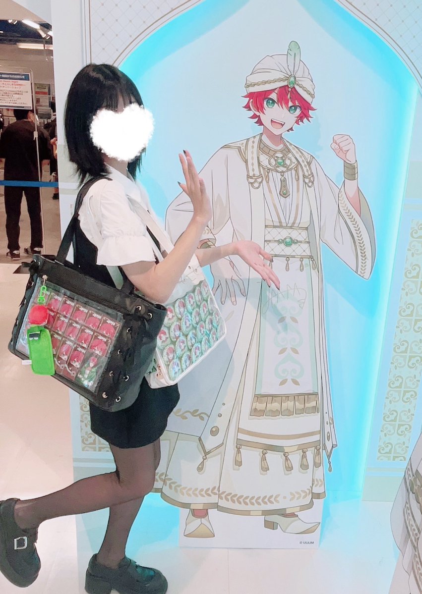 piti082's tweet photo. じゃぱぱさん（@jpapachannel ）へ！🦖💚
からぴちのオンリーショップに行ってきました！
等身大パネルも直筆サインも見られて大興奮でした…！✨
欲しかったグッズも無事にゲットできて本当に幸せ空間でした！たくさんのワクワクをありがとうございます！ずっと大好きです！"(∩>ω<∩)"💕
 #からぴち https://t.co/eb28y81PO2