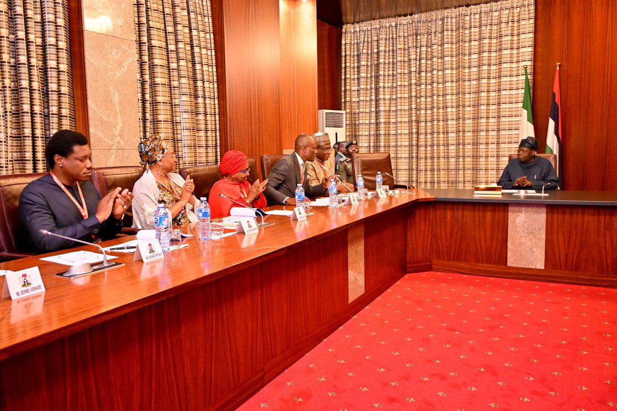 TemiPopoola_'s tweet photo. We especially welcome the President's affirmation, in direct response to these priorities, that NNPC Limited will be reformed and listed on our market, a landmark step toward broadening public ownership of national assets.

I also appreciate the engagement and contributions of the Economic Management Team and the Director-General of the @SECNigeria whose participation enriched the discussions.

Our focus now is translating this momentum into deeper capital formation, enterprise growth and broad-based wealth creation for Nigerians. 

The work continues.

#TP #capitalmarket